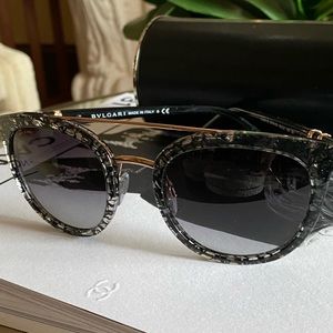 Bulgari Sunglasses in Tortoise Brown ✨